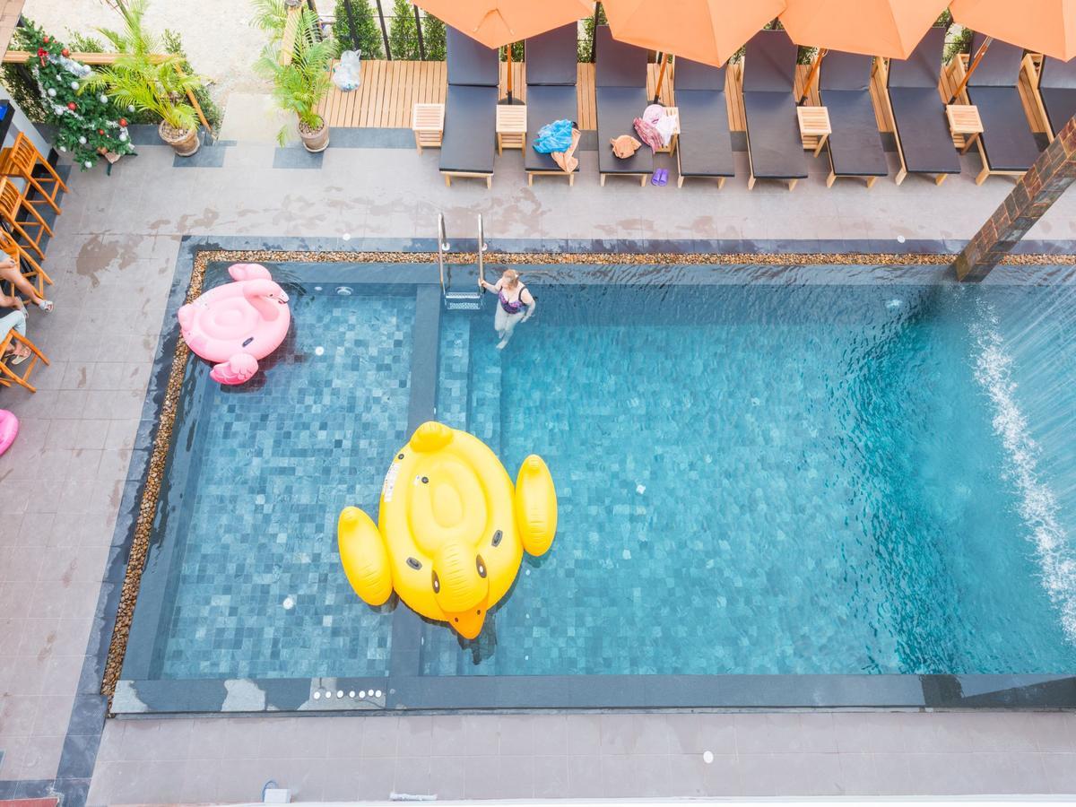 Baan Kata Maytha Karon Exterior photo
