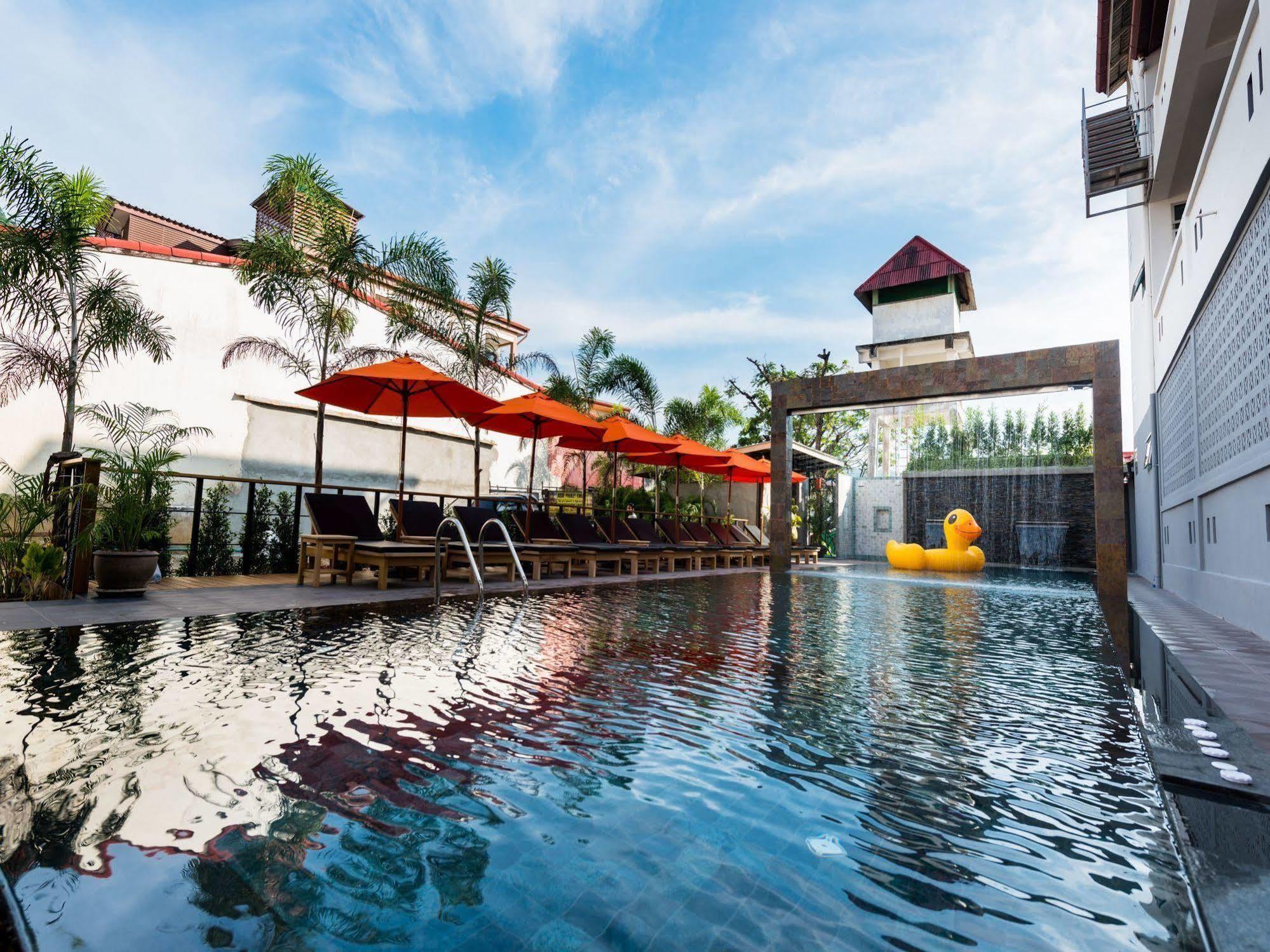 Baan Kata Maytha Karon Exterior photo